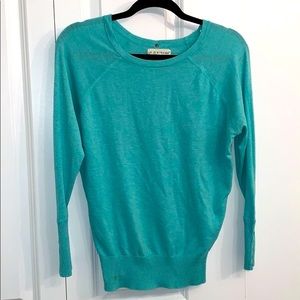 Cute long sleeve pullover top